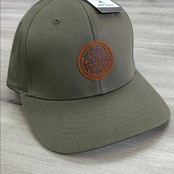 RIP CURL - FITTED HAT - Picture 2 of 7